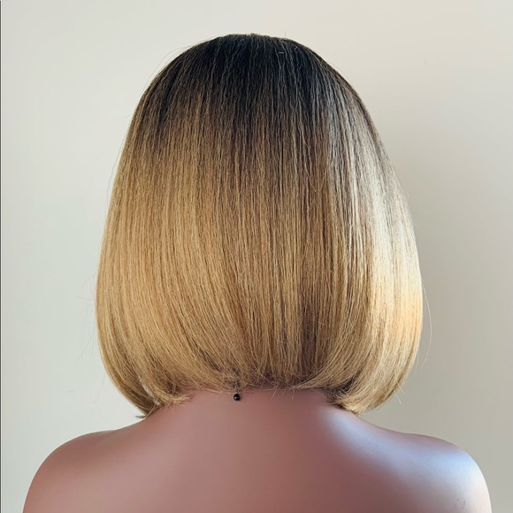 Very Pretty Ombre Golden Premium Fiber 4x4 Lace Front Wig - Picture 8 of 8